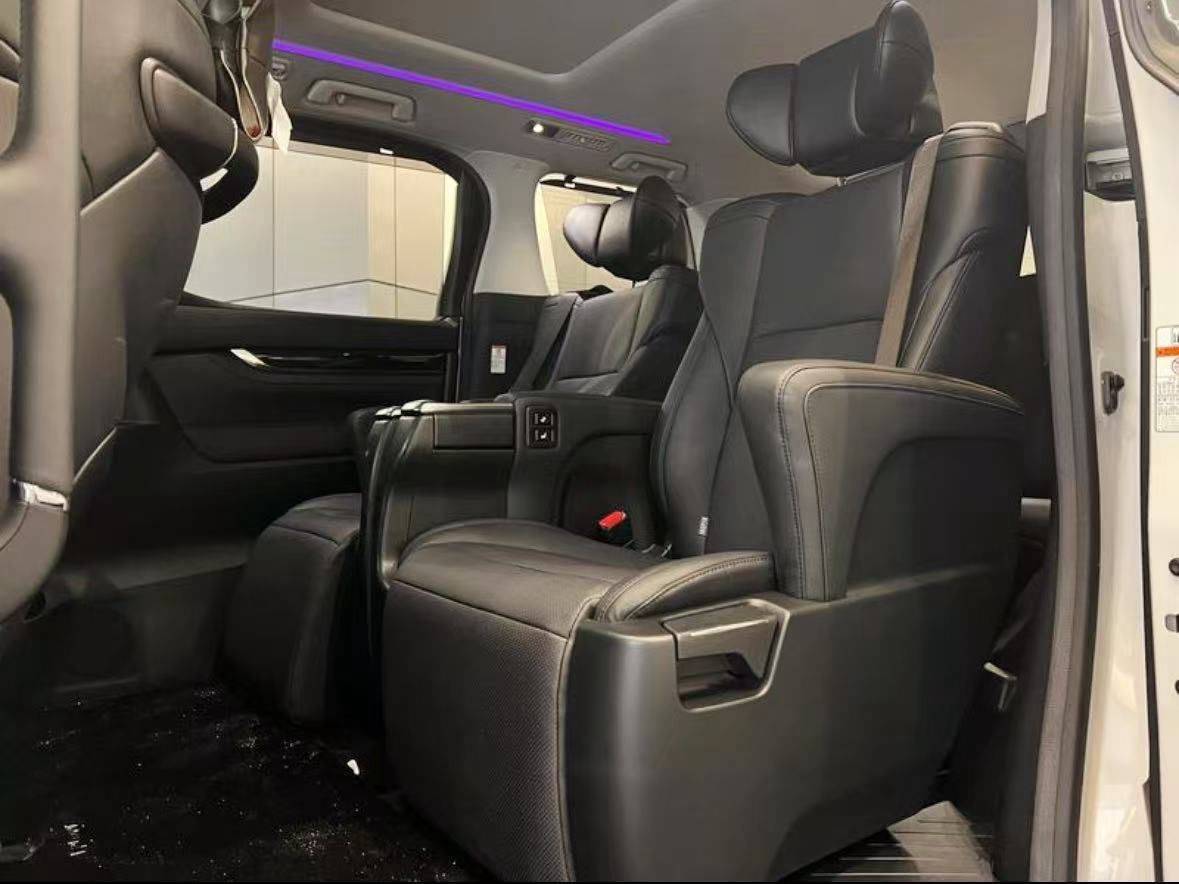 點對點中港車 【香港至廣州/順德/佛山/中山】7-8人中港車跨境接送 3