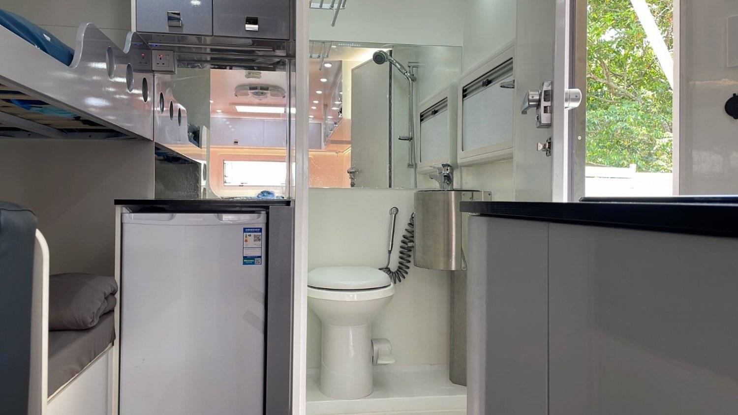 浪高長岸 - 大嶼山長沙沙灘水上活動及Glamping體驗 【浪高長岸】水上活動券連豪華型露營車代用體驗 (4人) 10