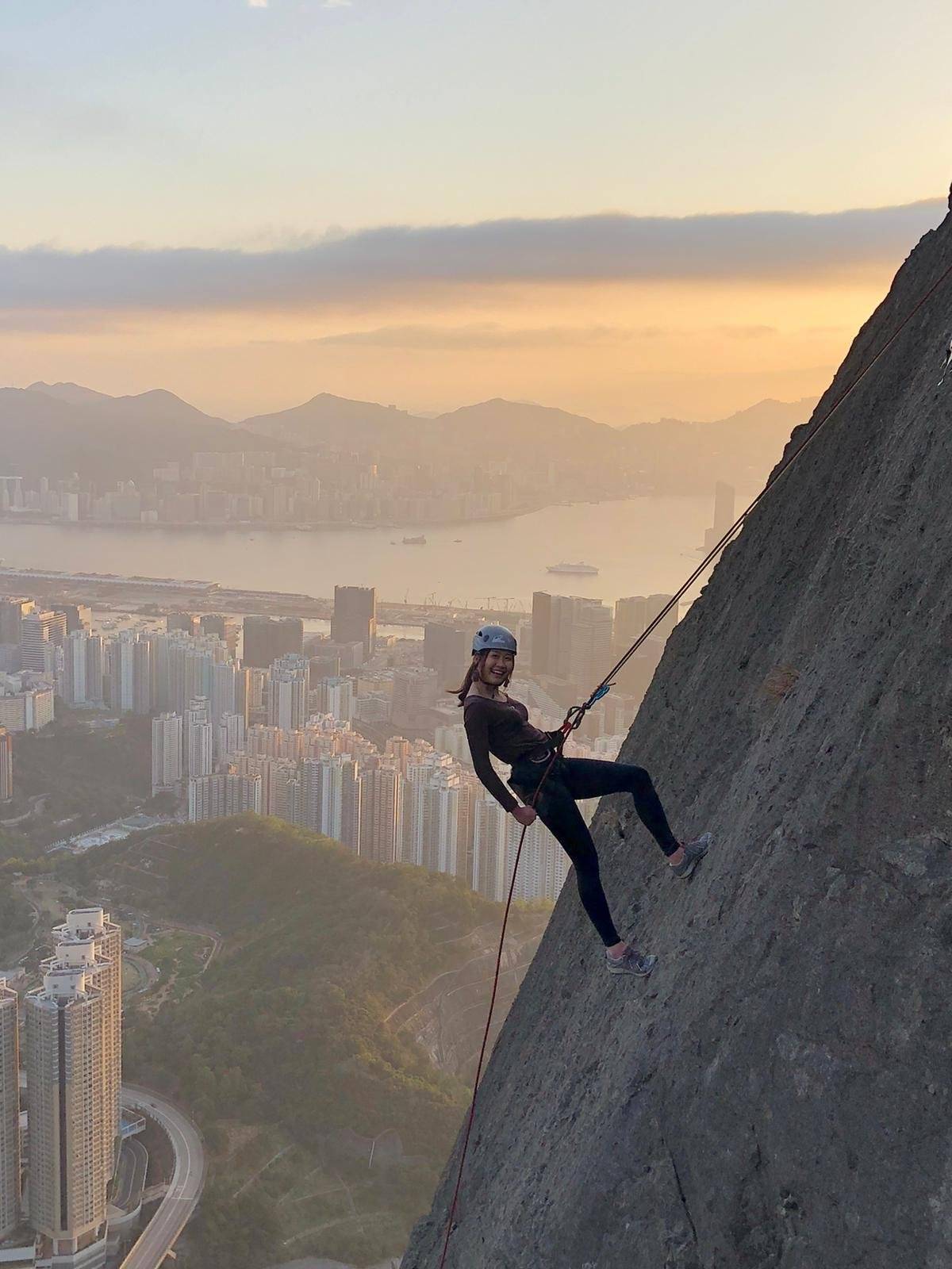Explorer Hong Kong 【觀塘自殺涯】 夜間攀岩（沿繩下降體驗）- 私人包團 (8人起) 4