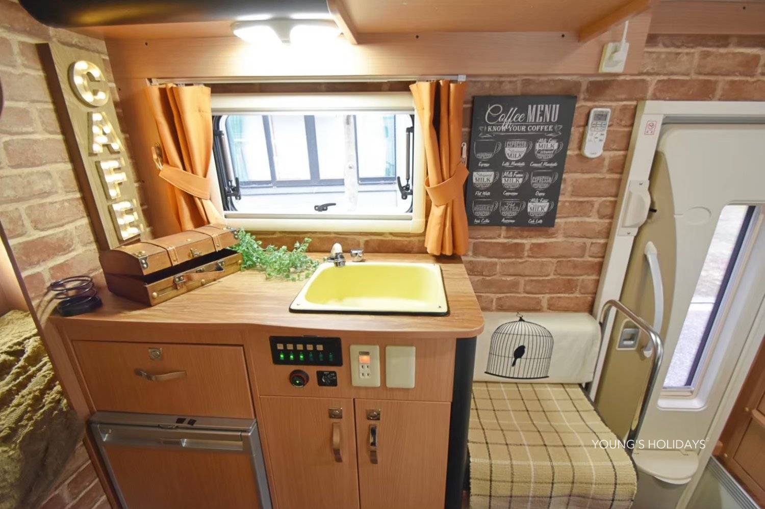 Youngs Holiday 悠揚假期 - 潛水旅遊、自駕遊、日本露營車 【北海道】六人四驅日本露營車24小時自駕遊租用體驗(JSM-Cafe Mocha) 5