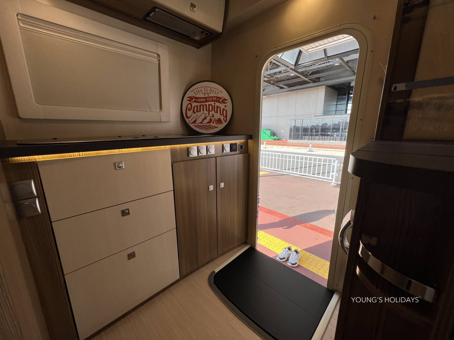 Youngs Holiday 悠揚假期 - 潛水旅遊、自駕遊、日本露營車 【東京成田】五人日本露營車24小時租用體驗(VT-ZIL 5) 10