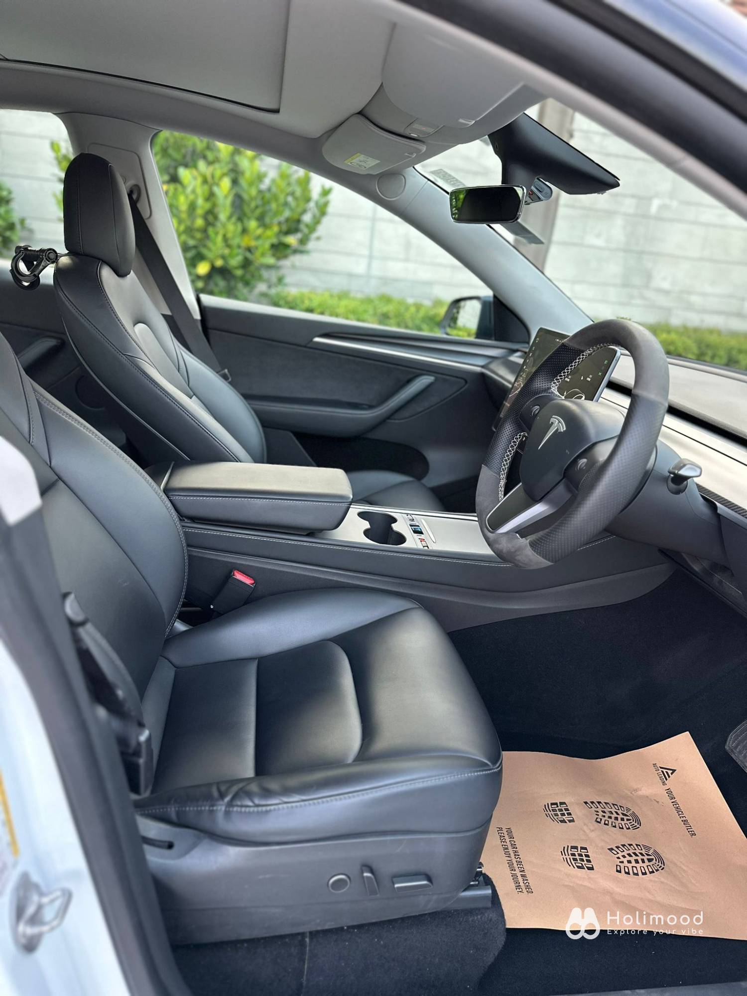 All car rental Tesla Model 3 Highland/ Model Y Standard- 日租/週租 10