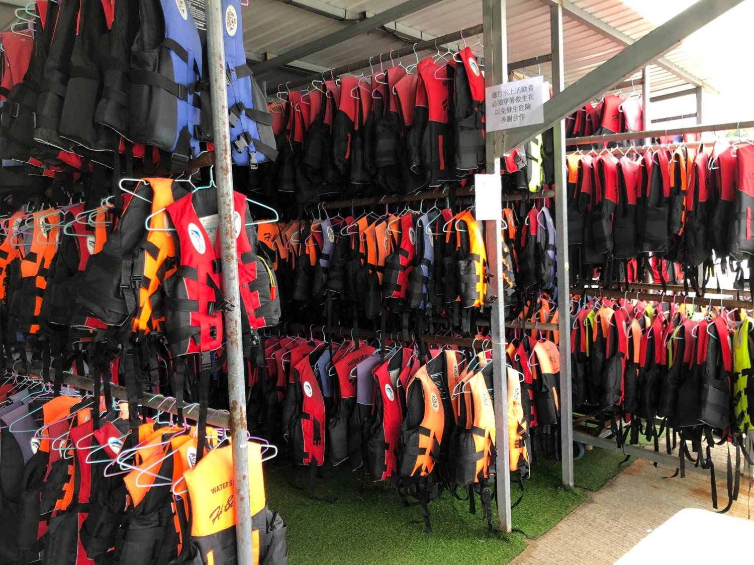 西貢鴻運水上活動中心 【西貢沙下路】 單人/ 雙人獨木舟/ 直立板租借（大型泊車場，完善沖身更衣設備） 12