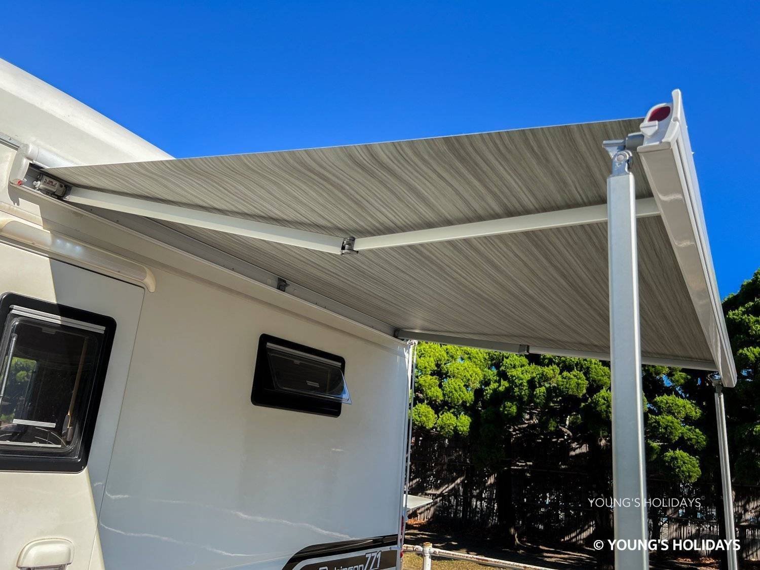 Youngs Holiday 悠揚假期 - 潛水旅遊、自駕遊、日本露營車 【東京】七人日本露營車自駕遊租用體驗(C-Robinson 771) 19