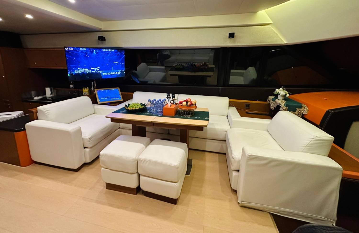 Holimood 州游 【坪仕島風光】3小時生日遊艇派對套餐 8