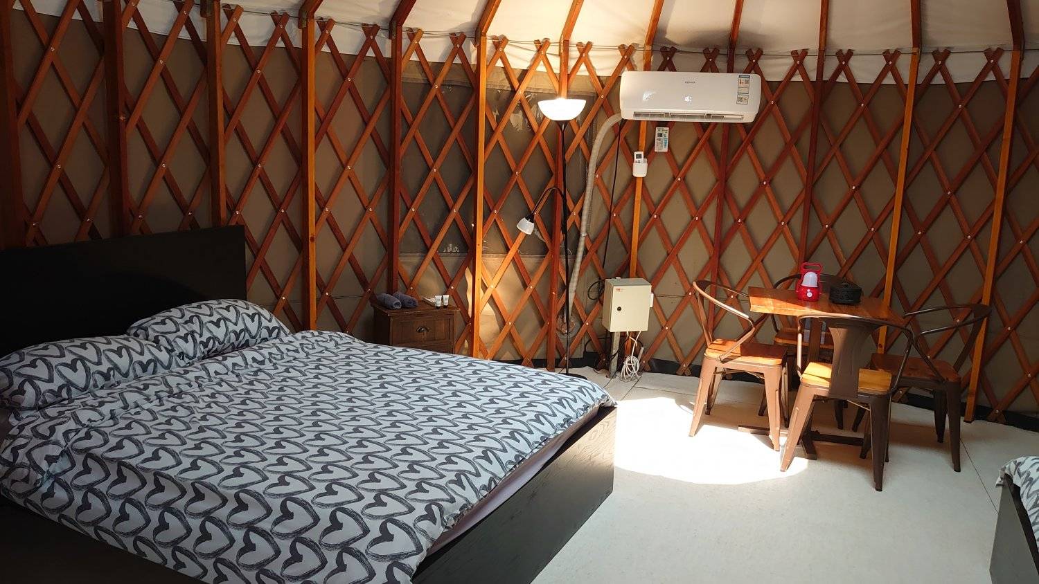 長洲西園露營歷奇園地 - 四大主題營區、豪華露營體驗、專業歷奇活動 【復古民族風】蒙古包大(冷氣4人)｜長洲西園 1