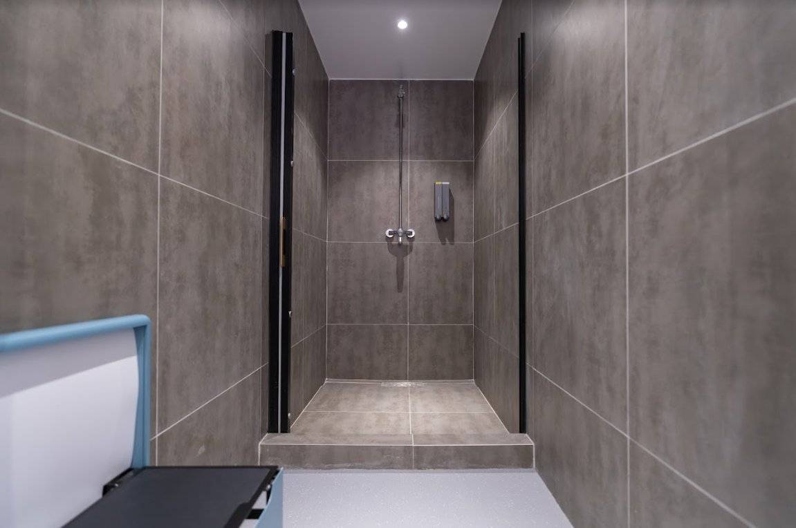 Snow & Surf 室內滑雪衝浪體驗/ 套票及包場優惠 【室內衝浪體驗】全港首個集恆溫衝浪與滑雪於一身場地 10