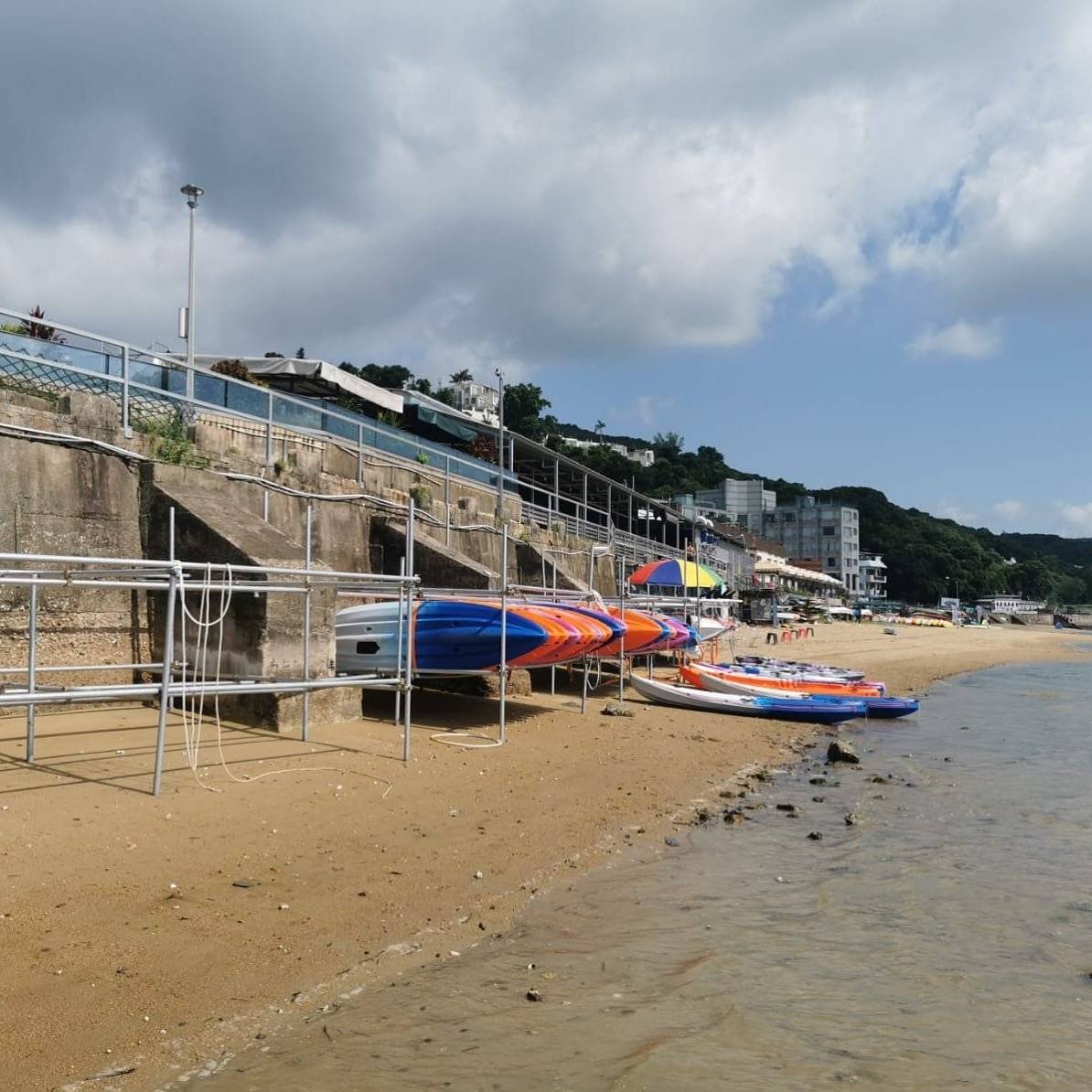 西貢鴻運水上活動中心 【西貢沙下路】 單人/ 雙人獨木舟/ 直立板租借（大型泊車場，完善沖身更衣設備） 7