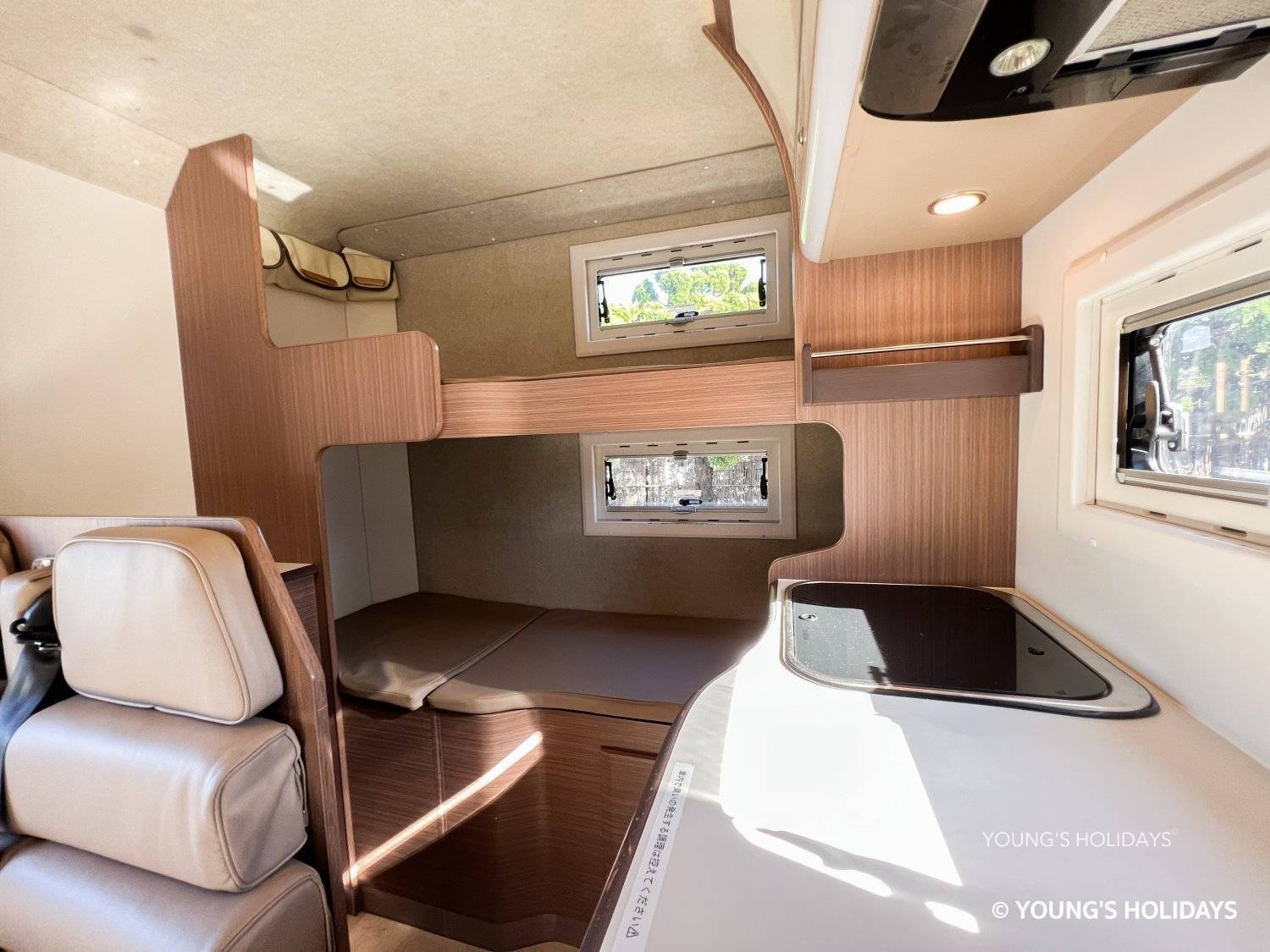 Youngs Holiday 悠揚假期 - 潛水旅遊、自駕遊、日本露營車 【關西大阪】七人日本露營車自駕遊租用體驗(C-Robinson 771) 3