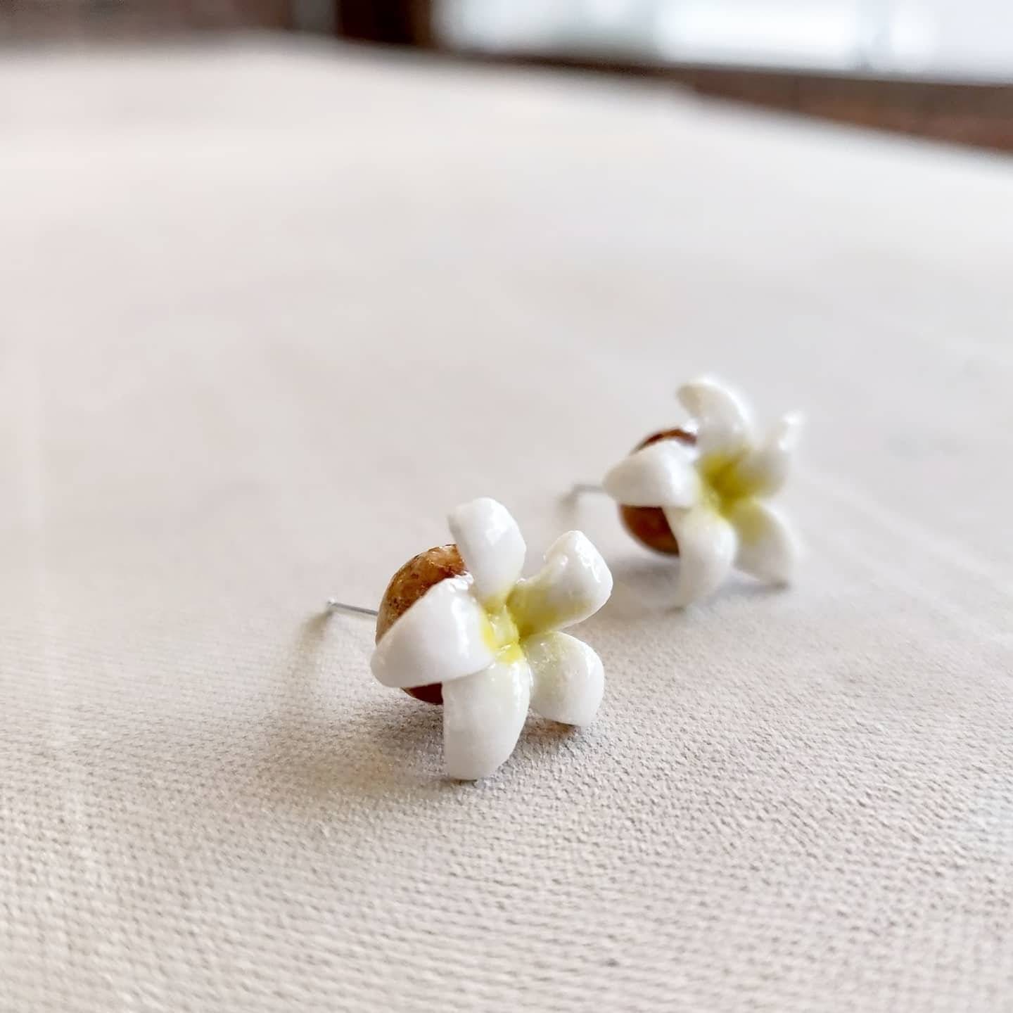 思陶藝術工作室 【手捏陶瓷工作坊】— 手捏陶瓷耳環頸鏈 5