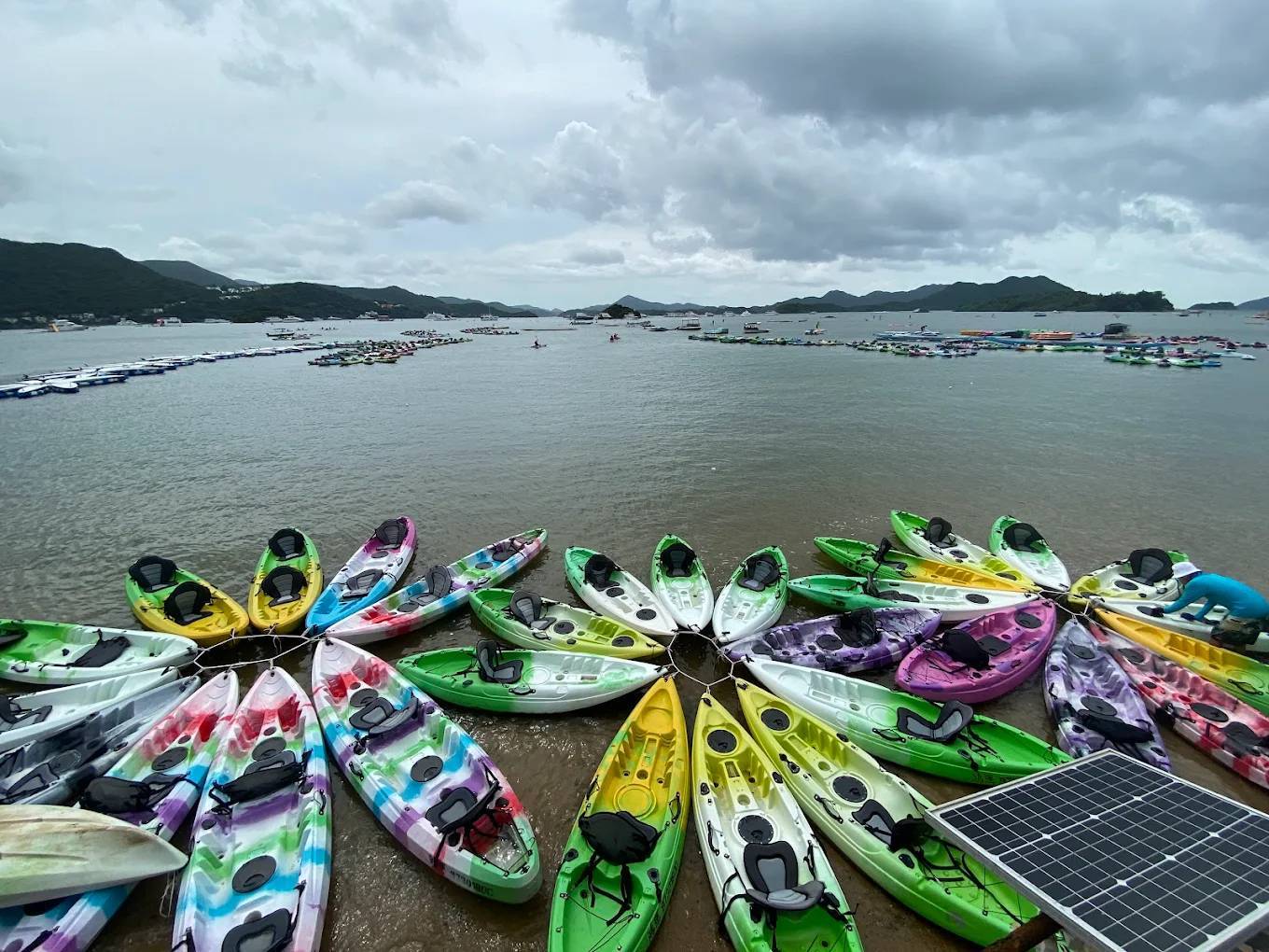 西貢鴻運水上活動中心 【西貢沙下路】 單人/ 雙人獨木舟/ 直立板租借（大型泊車場，完善沖身更衣設備） 3