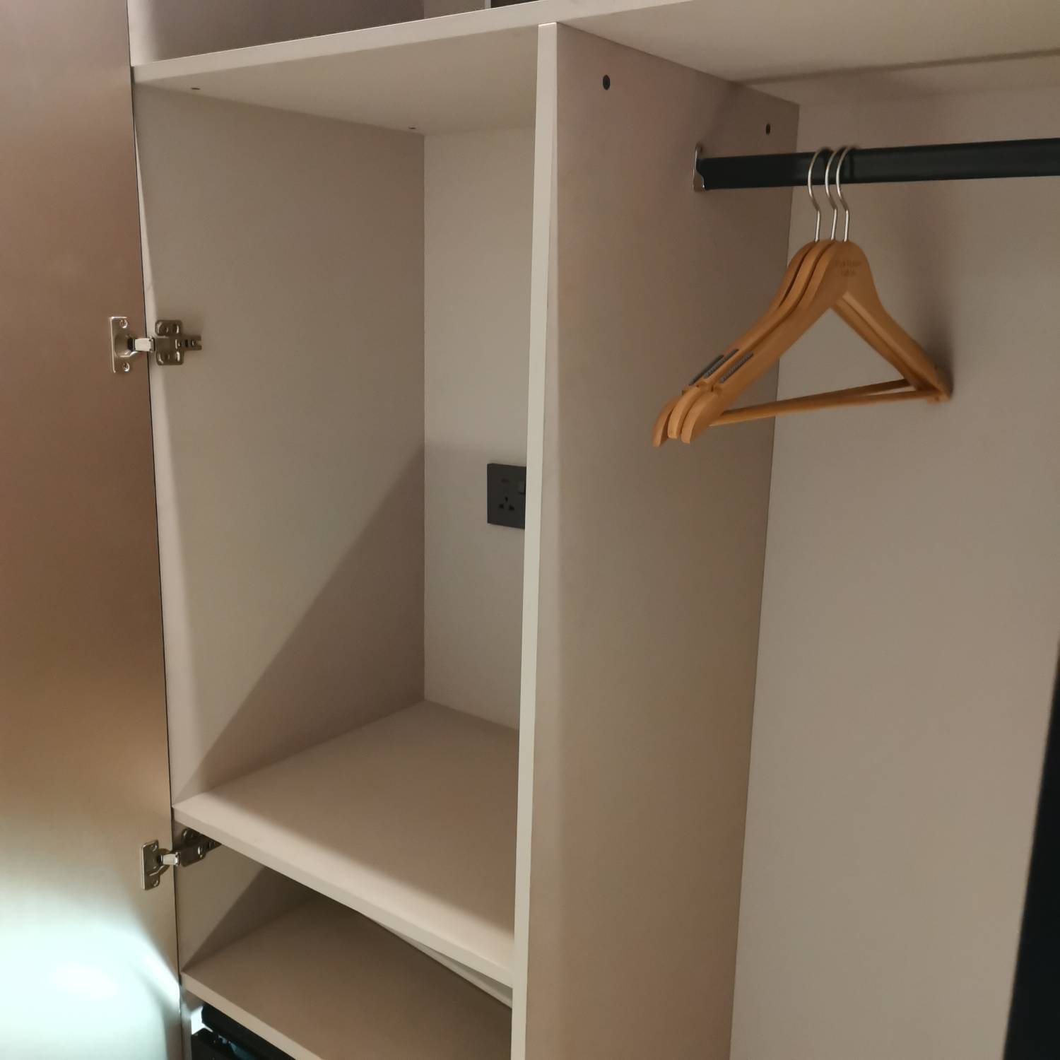 Park Nature Hillside 世外桃源 | 太空星艦露營車·蓮麻坑豪華營地 【高貴氣派】Majestic X7 盛世號太空艦 < 2-4人 > 9