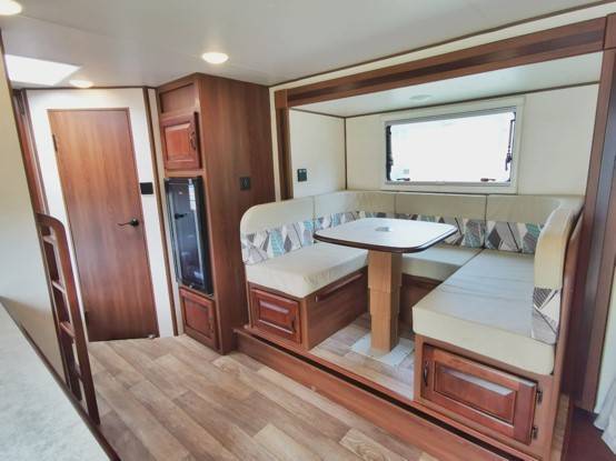 綠行鳥營地 | 大棠露營·觀星營地·紅葉生態園 【元朗2026新裝修營地】 豪華4人露營車 4