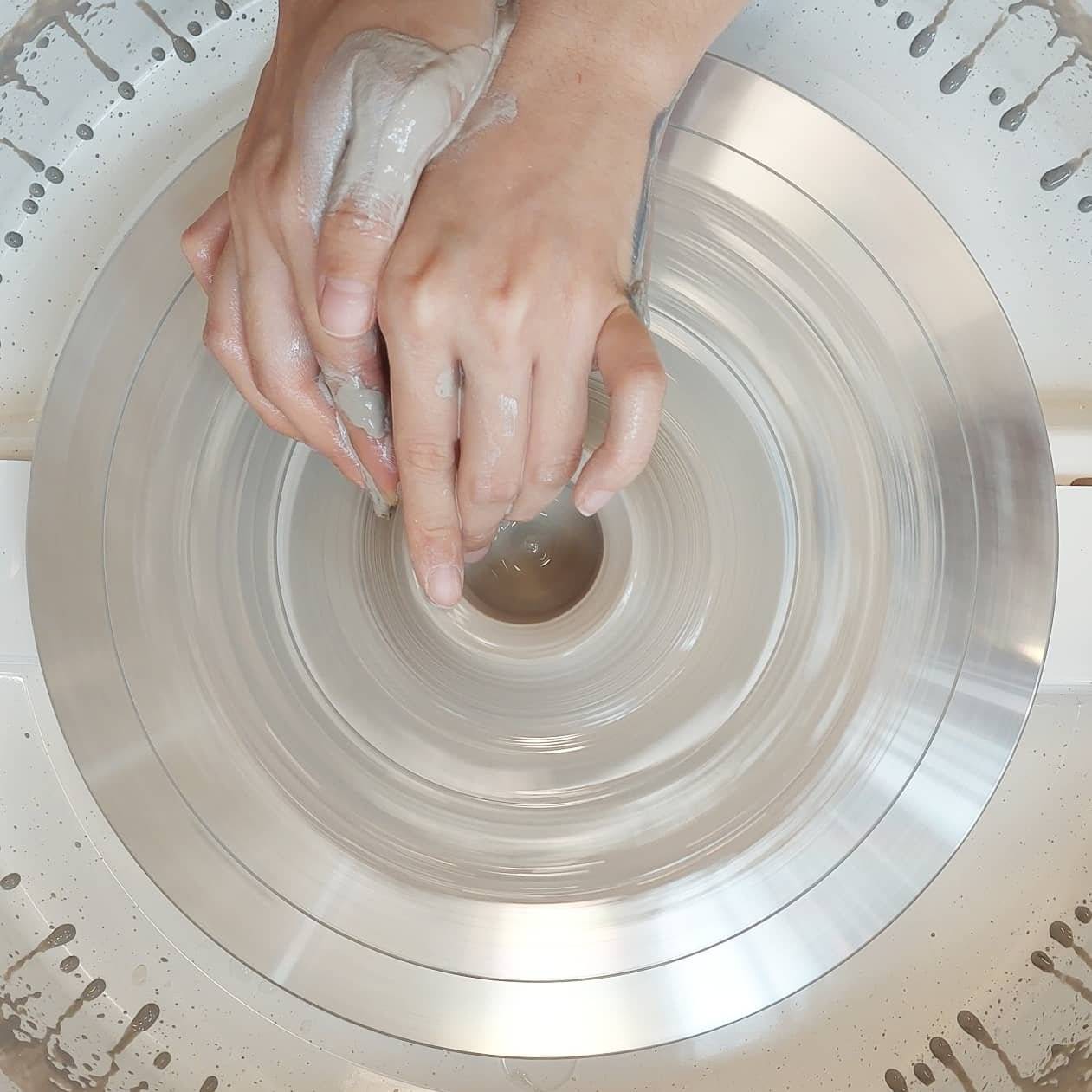 思陶藝術工作室 【手捏陶瓷工作坊】— 陶瓷拉坯體驗工作坊 3