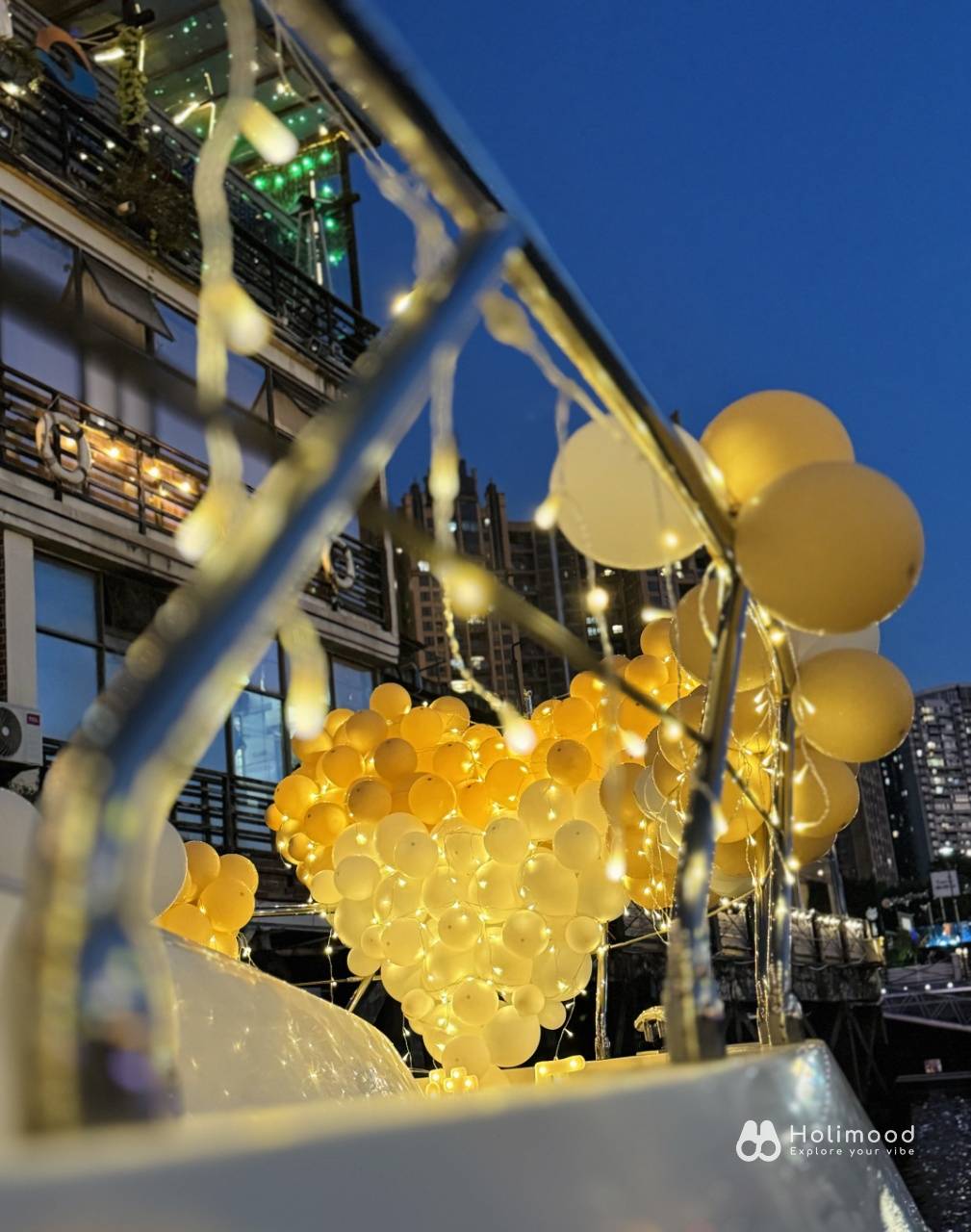 Holimood 圣鲸 【珠江夜遊】遊艇生日/求婚豪華套餐 11