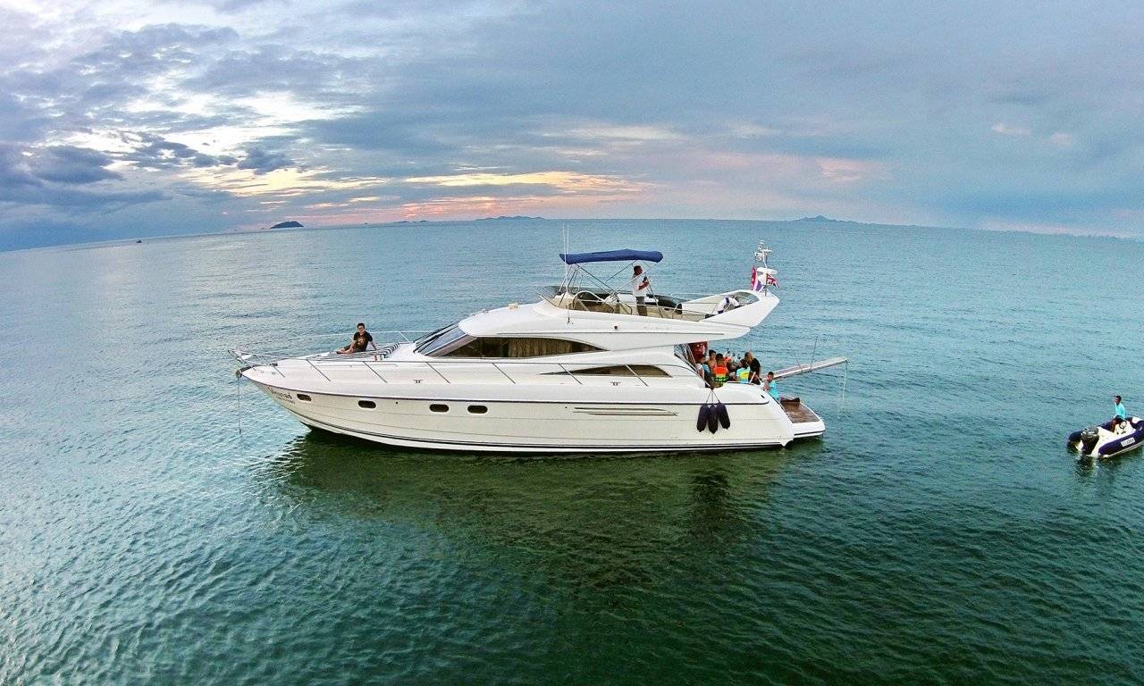 Holimood Int'l Thailand Princess 56豪華遊艇| 芭堤雅出海Chill正包船一天遊 [專車酒店接送] 必試! 1