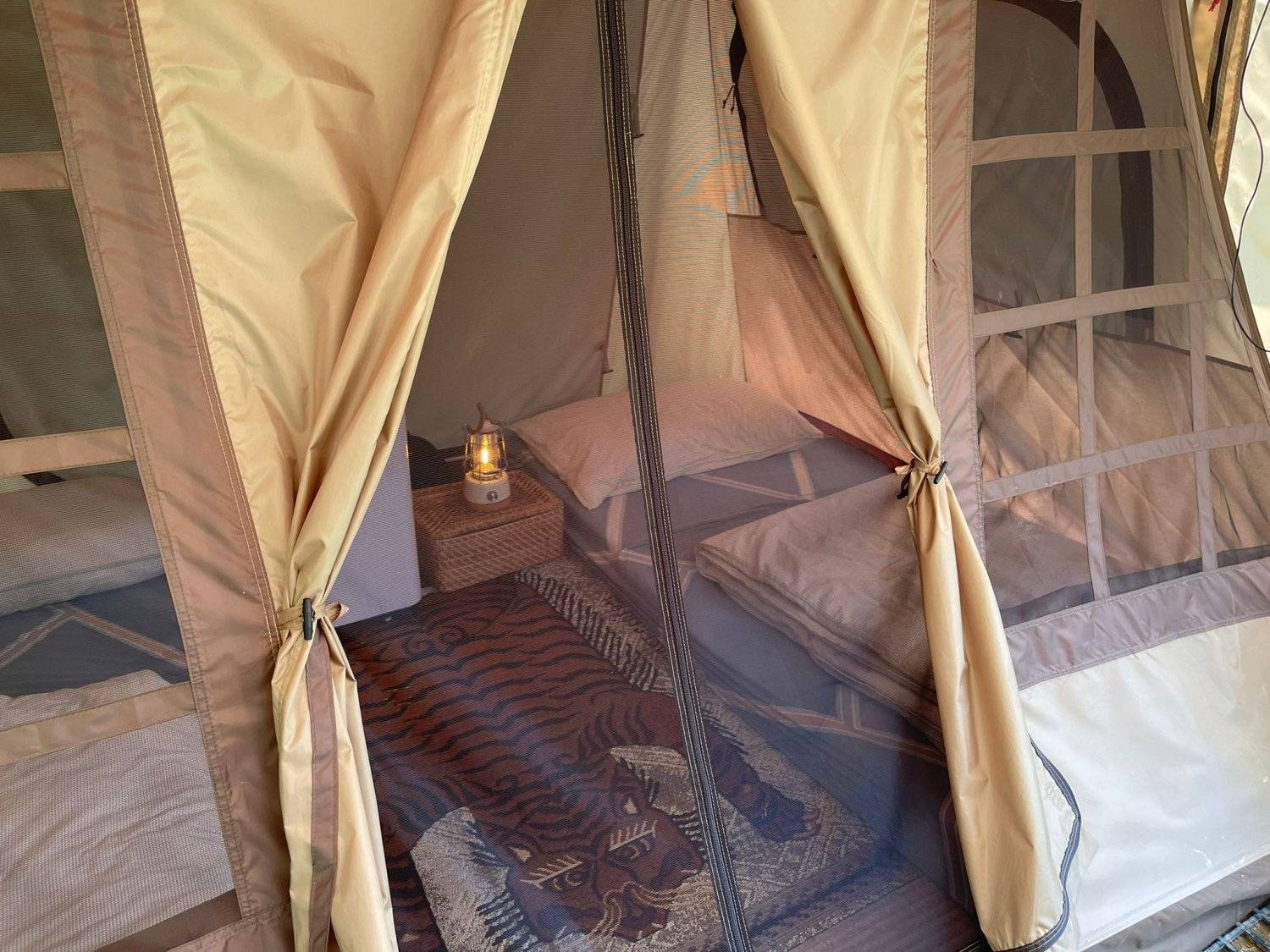 AutoCamper香港汽車露營 【日系復古露營風】 Ogawa 格紋窗精致別墅級卡其色帳蓬套票(2-3人) 5