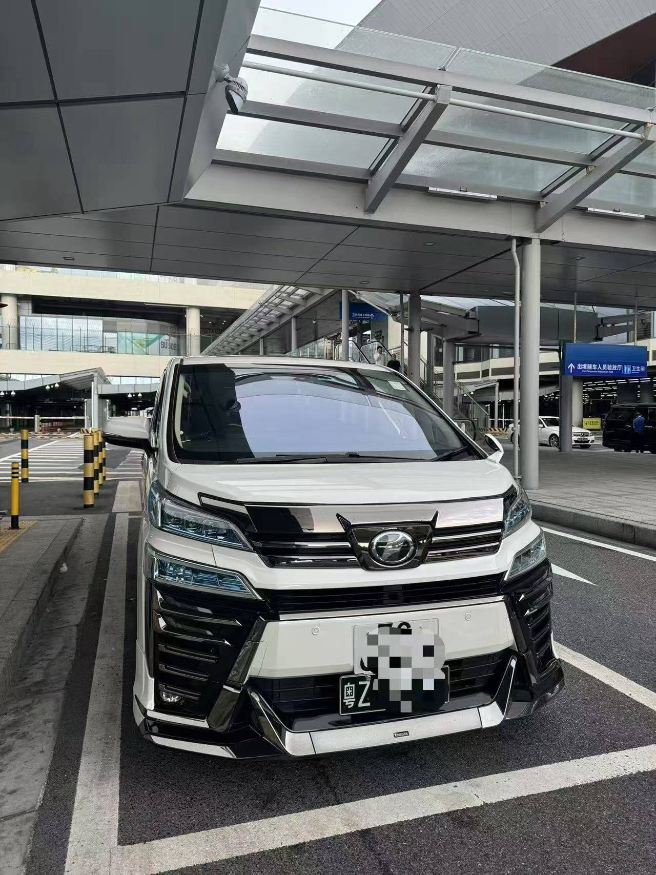 點對點中港車 【香港至廣州/順德/佛山/中山】7-8人中港車跨境接送 6