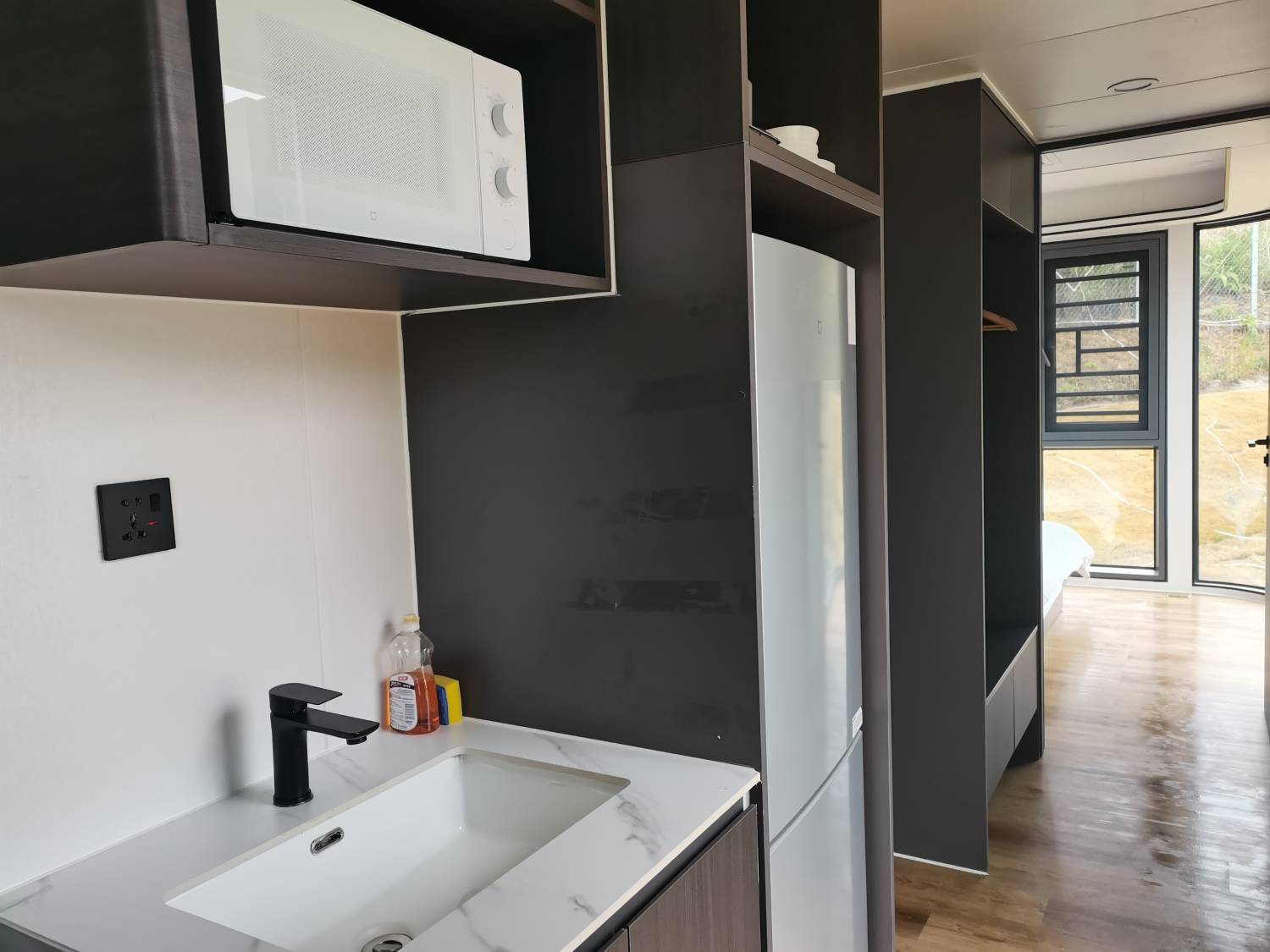 Park Nature Hillside 世外桃源 | 太空星艦露營車·蓮麻坑豪華營地 【親子系列】Starship FX 親子太空艦  < 2-6人 > 6