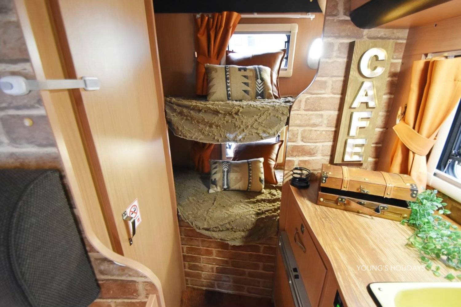 Youngs Holiday 悠揚假期 - 潛水旅遊、自駕遊、日本露營車 【北海道】六人四驅日本露營車24小時自駕遊租用體驗(JSM-Cafe Mocha) 7