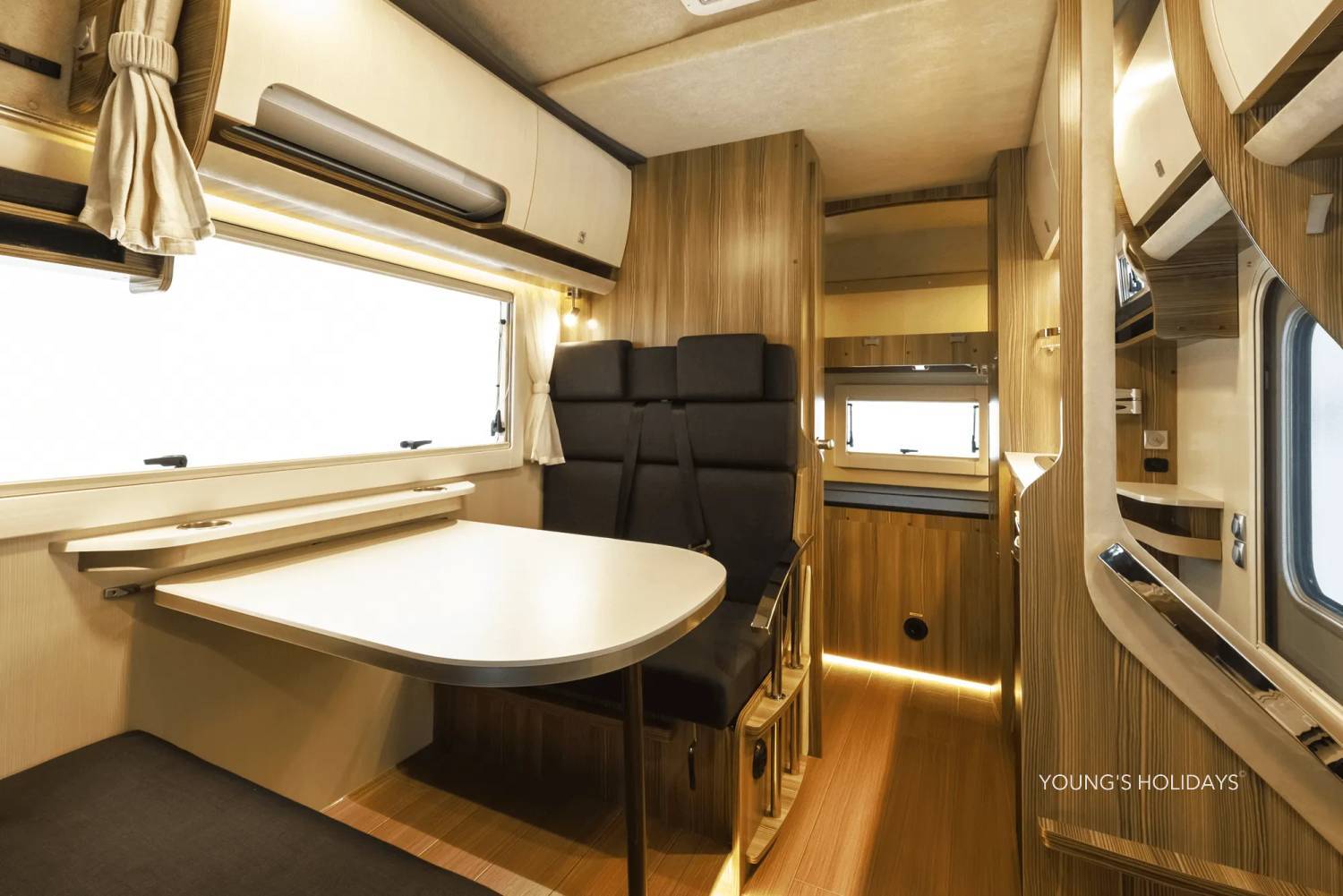 Youngs Holiday 悠揚假期 - 潛水旅遊、自駕遊、日本露營車 【東京成田】五人日本露營車24小時租用體驗(VT-ZIL 520) 6