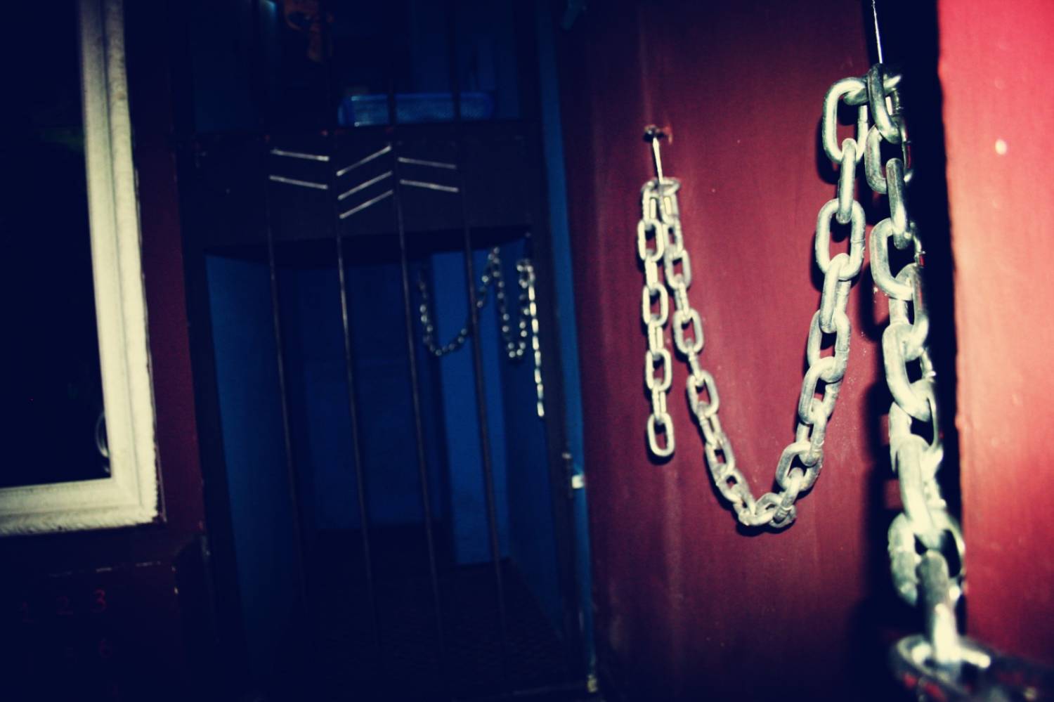 Title Escape 【佐敦．密室梯逃】首間地鋪兩層真人密室逃脫 2