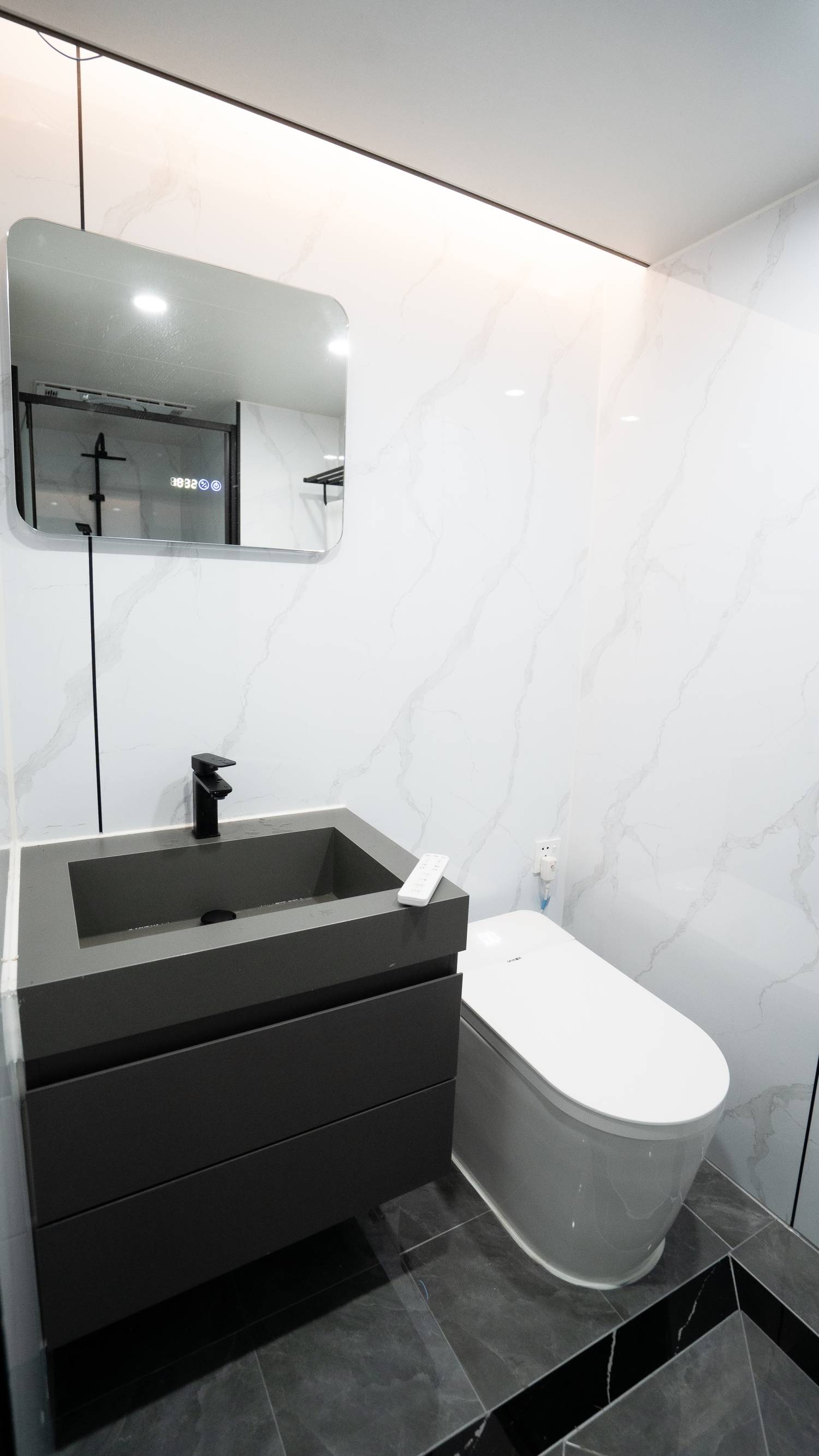 Park Nature Hillside 世外桃源 | 太空星艦露營車·蓮麻坑豪華營地 【派對風格】Starship DX 派對太空艦 < 2-6人 > 10