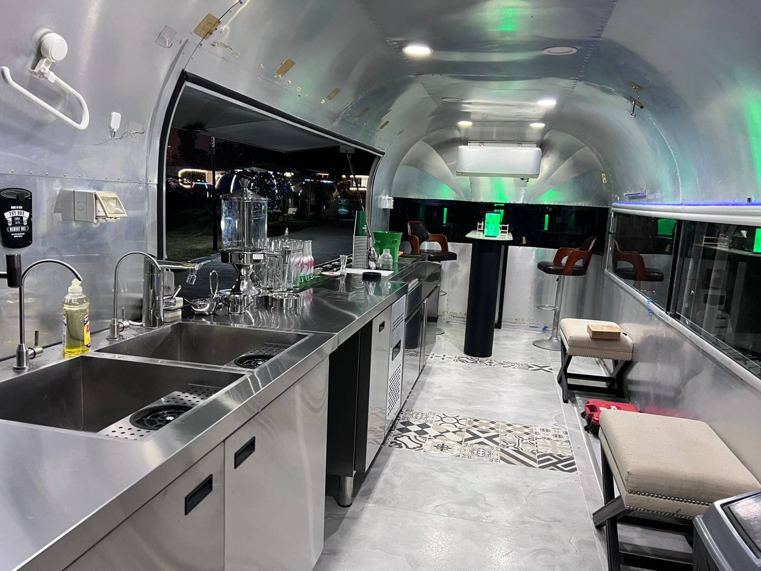 Park Nature Hillside 世外桃源 | 太空星艦露營車·蓮麻坑豪華營地 【星空酒吧車】DAY CAMPING < 包BBQ爐 > 9