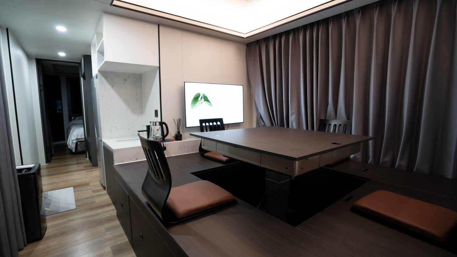 Park Nature Hillside 世外桃源 | 太空星艦露營車·蓮麻坑豪華營地 【派對風格】Starship DX 派對太空艦 < 2-6人 > 8