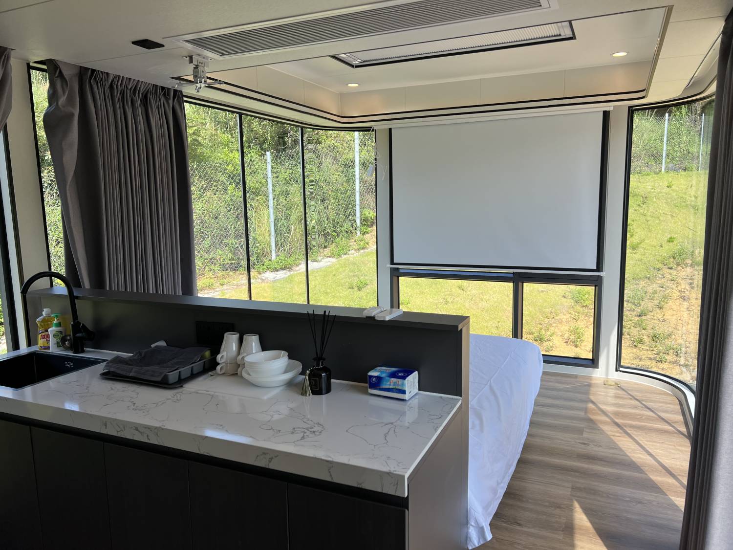 Park Nature Hillside 世外桃源 | 太空星艦露營車·蓮麻坑豪華營地 【極致奢華】Starship LX 豪華太空艦 < 2-4人 > 6